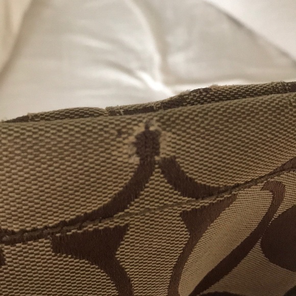 Coach Bag - Picture 3 of 6